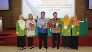 Rektor Unisba : APPHEISI akan Memperkuat Indonesia di Bidang Ekonomi Islam